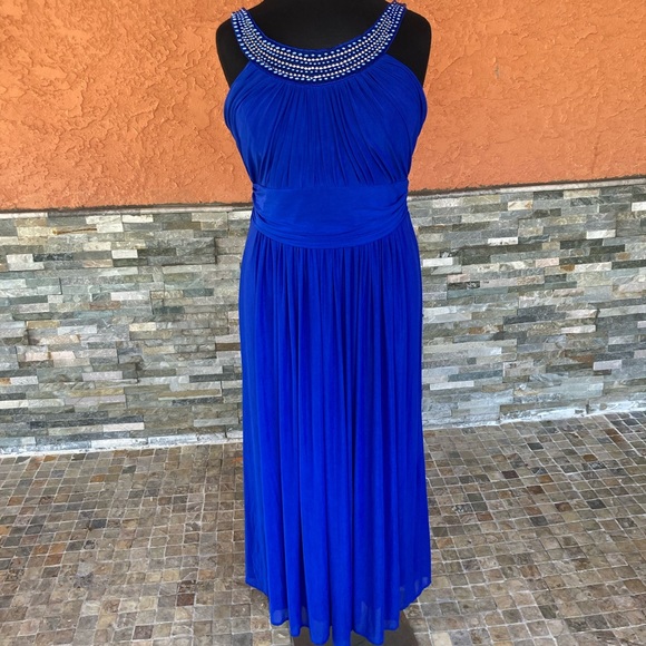 Dresses & Skirts - Formal dress